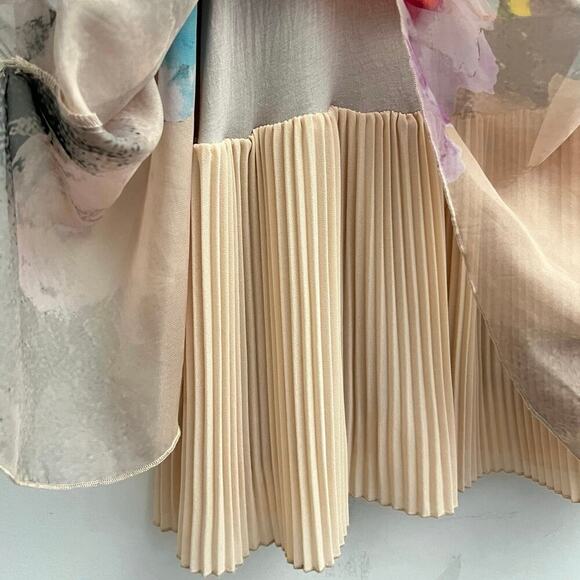 Ali Miles Floral Blouse Top Women’s Sz M Multicolored Semi Sheer Pleated tank. - Picture 3 of 9